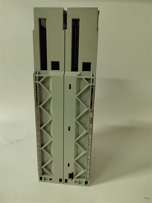 SCHNEIDER 140CPU67160